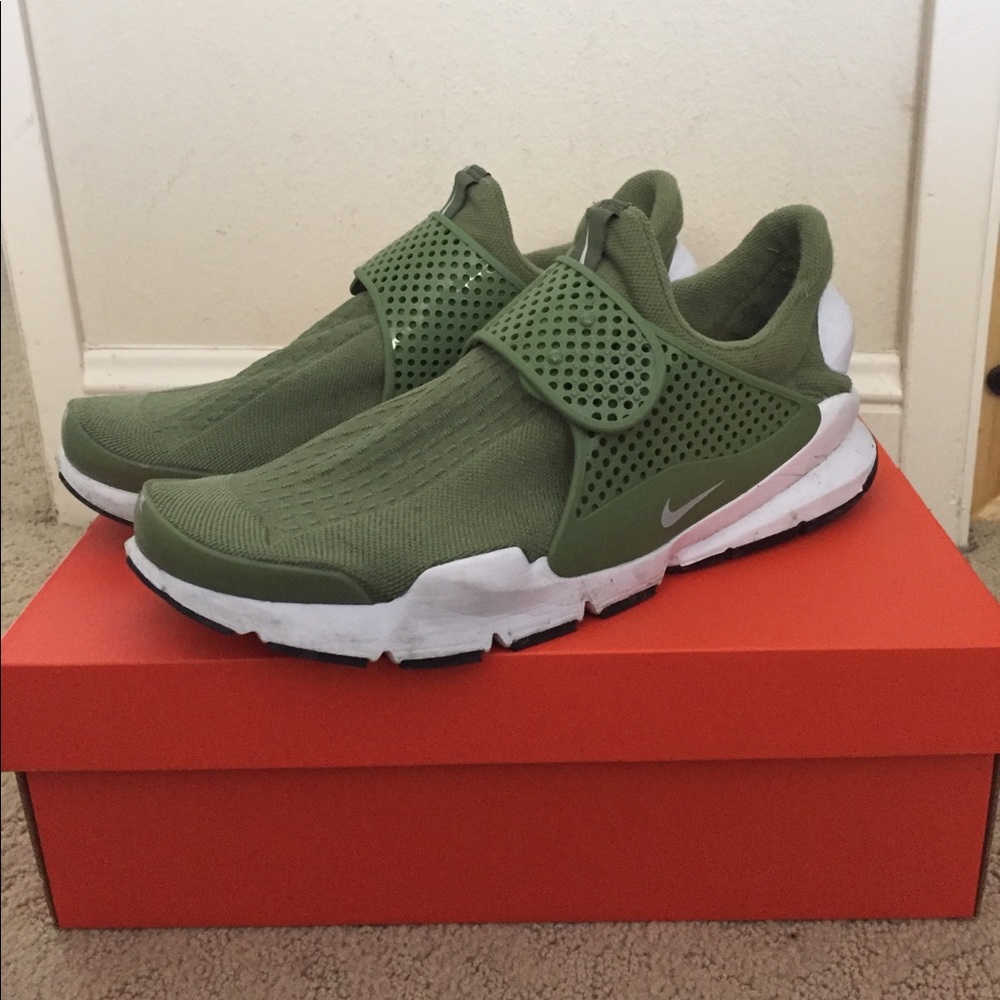 Nike Sock Dart “Palm Green” sz US12